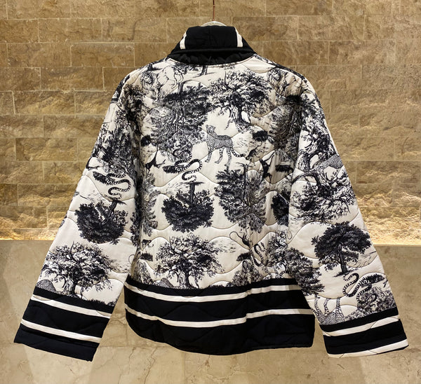 KE7903 Quilted Safari Printed Jacket سترة مبطنة مطبوعة بنقشة سفاري