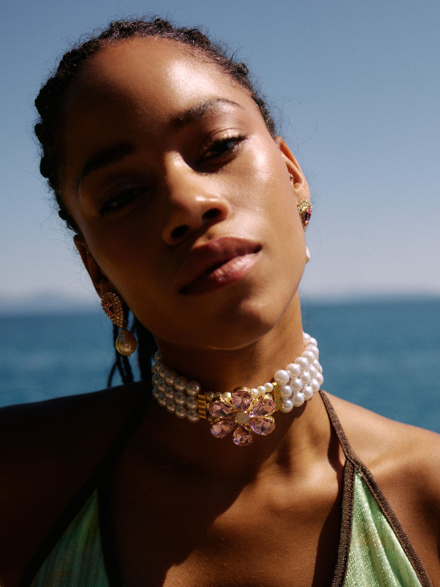 Momi Choker