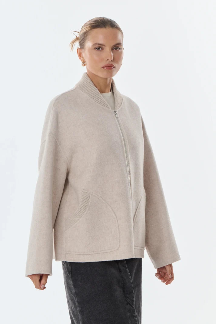 Leo -  Oversized Jacket