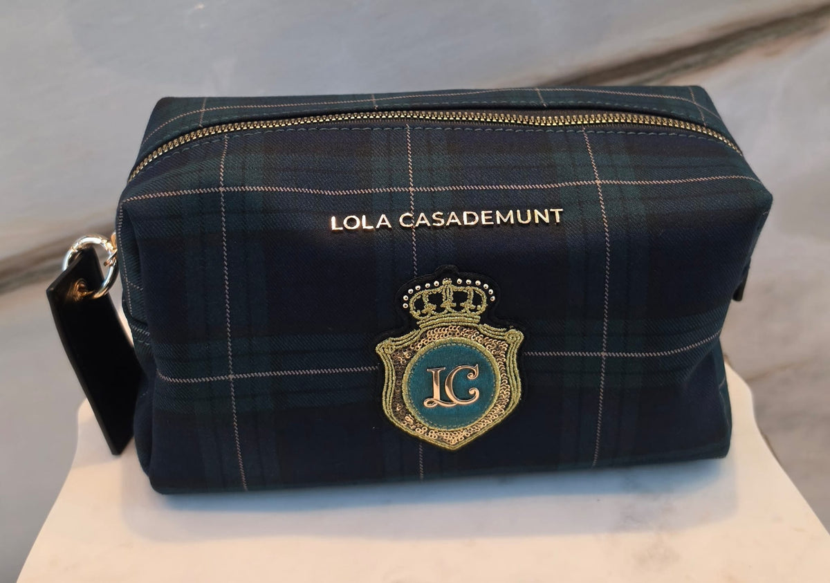 LF2612001 Tartan Fabric Toiletry Bag