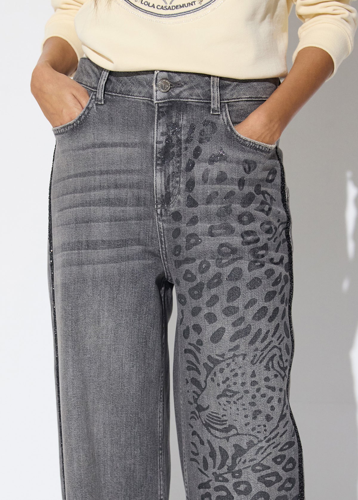 LF2614017 Wide Leg Denim Pants