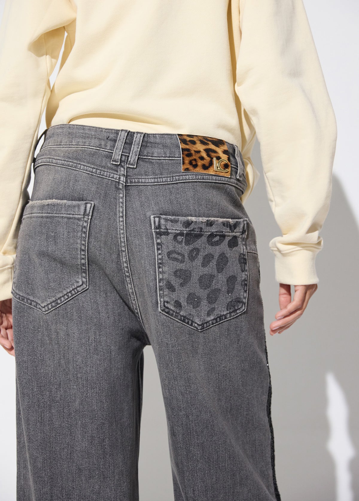 LF2614017 Wide Leg Denim Pants