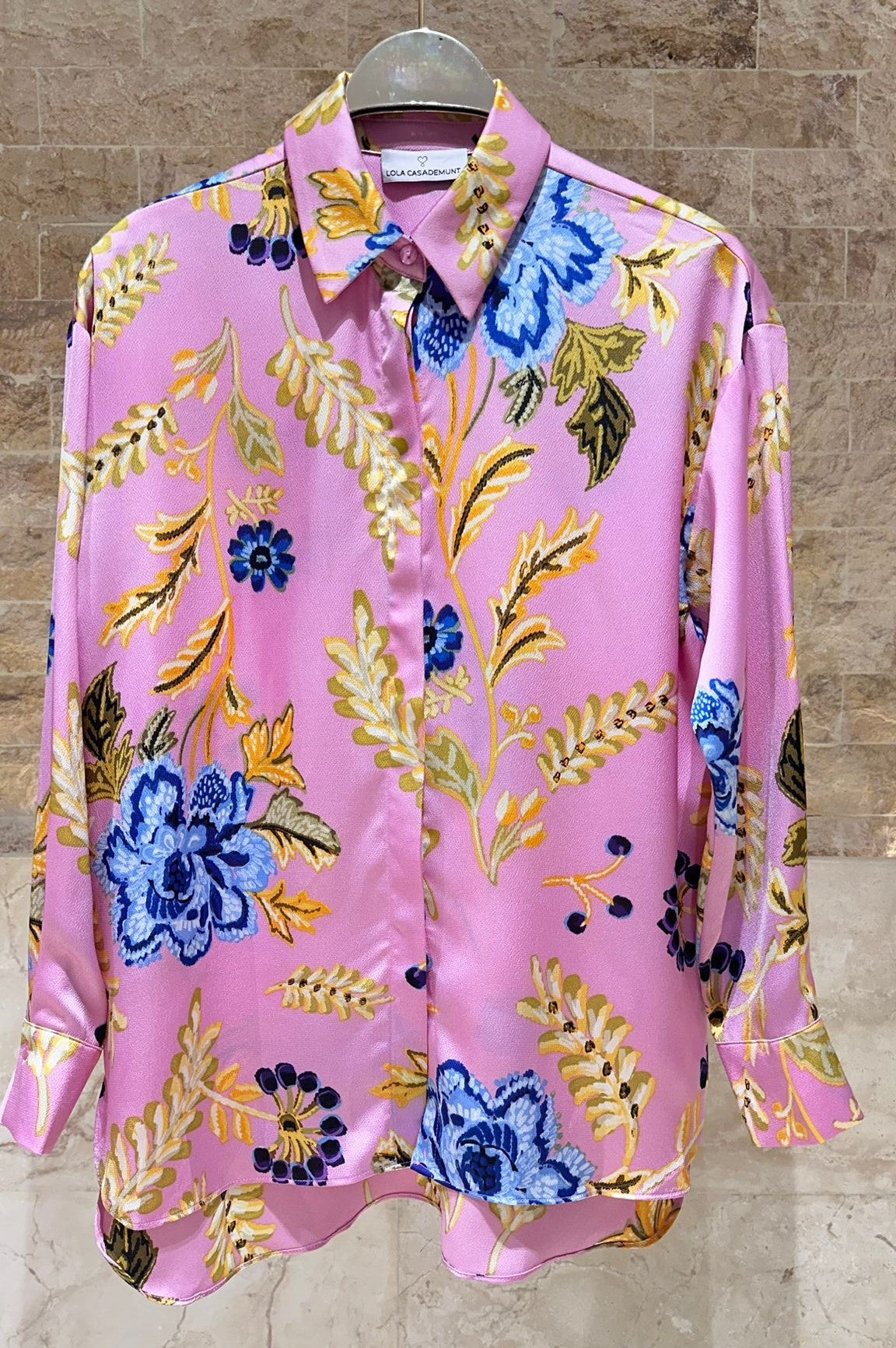 LS2615052 Floral Print Satin Shirt قميص ساتان بطبعة زهور - Brown Loft