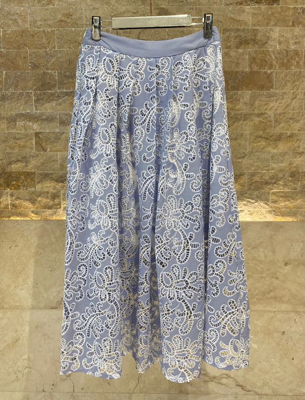 Billie/Lila Floral Embroidery Lace Cutwork Shirt and Skirt قميص وتنورة من الدانتيل المطرز بالزهور