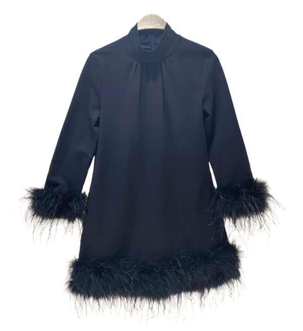 M4IA10 (Dress with Feathers) فستان مع الريش