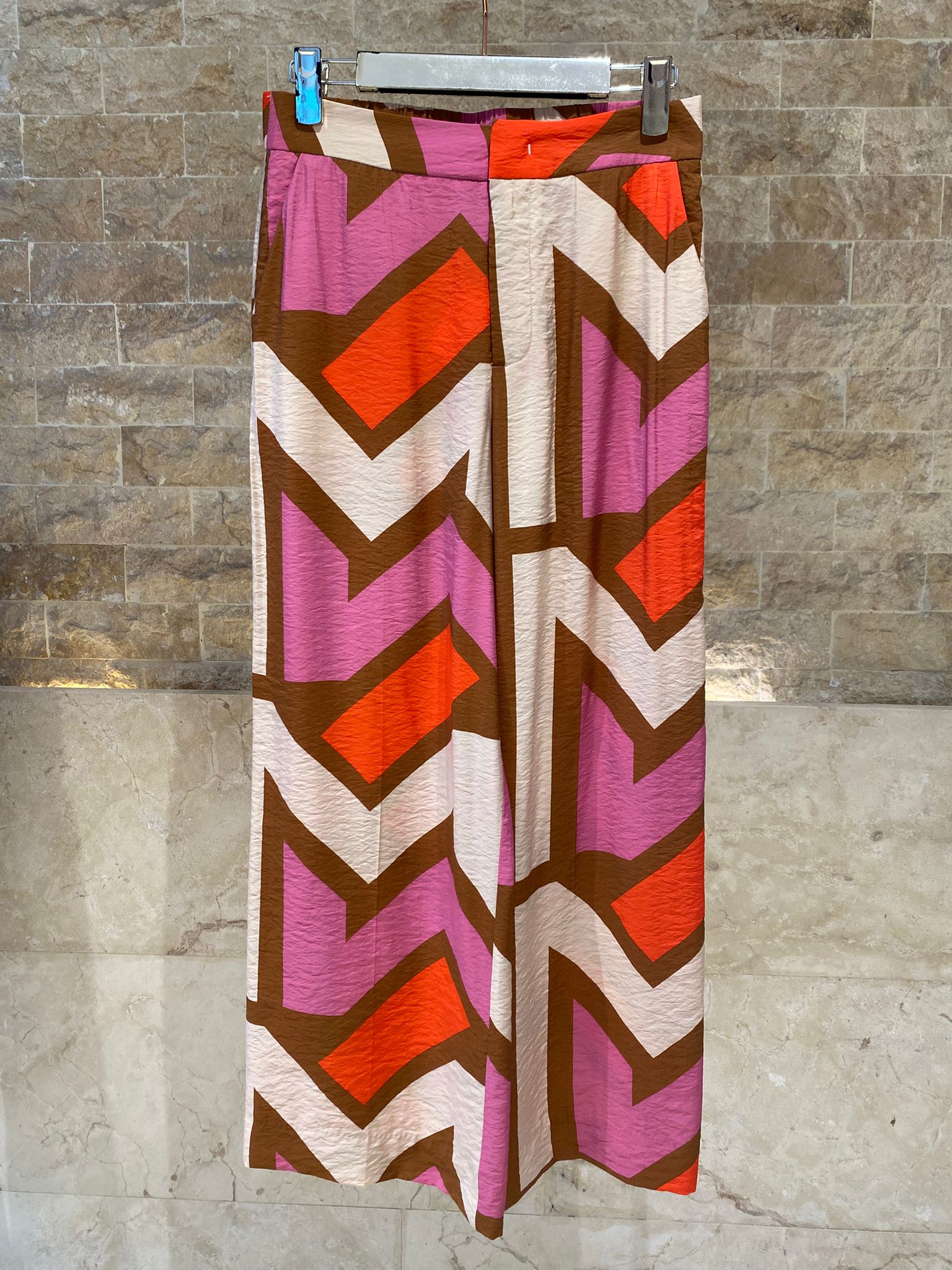 MS2615039 Long Back Shirt and Culotes Pants - Brown Loft