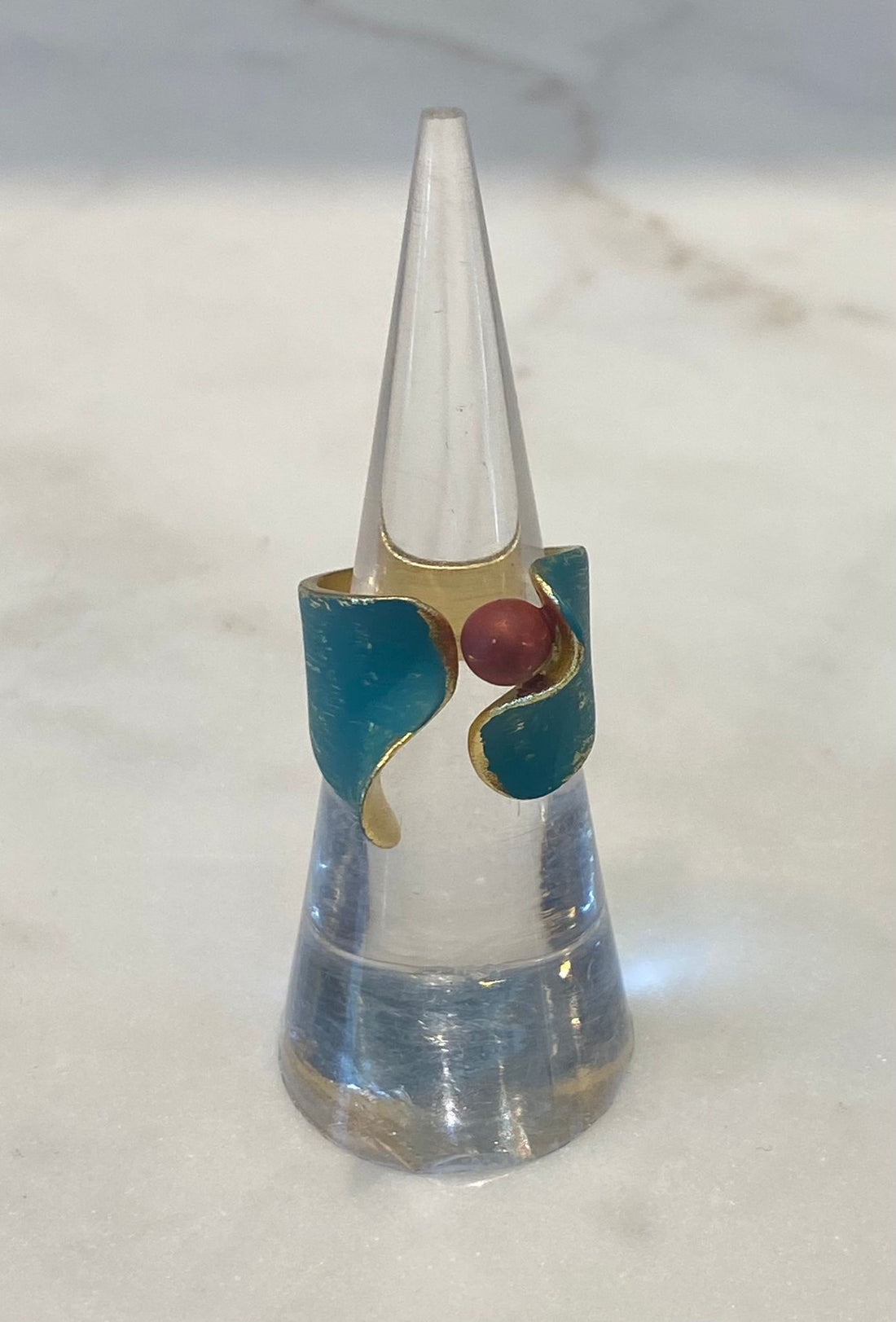 Mara Ring خاتم مفتوح بتصميم موجة منحوتة