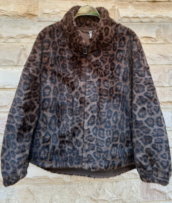 Melia Leopard سترة من الفرو الصناعي بطبعة جلد النمر