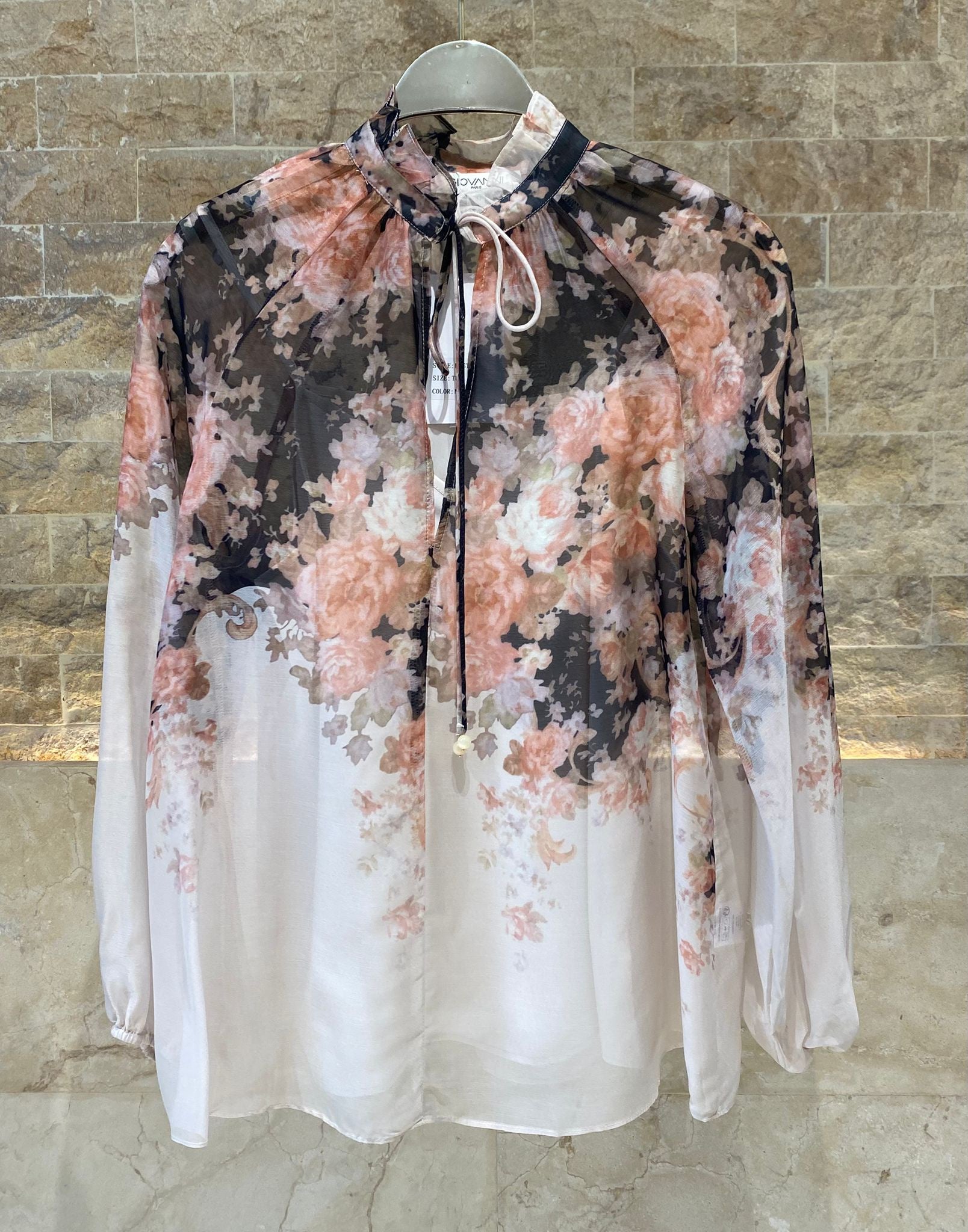 Misty Floral Print Sheer Top بلوزة شفافة بنقشة الأزهار