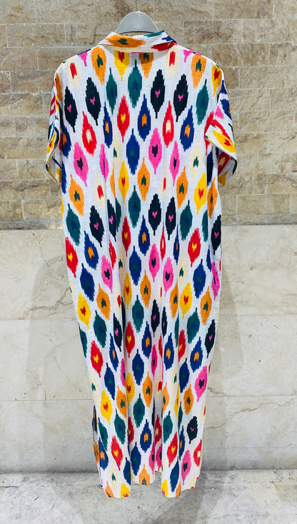 Naiara Kaftan  Multicolored Geometric Ikat Print Kaftan قفطان مطبوع بنقوش إيكات هندسية متعددة الألوان