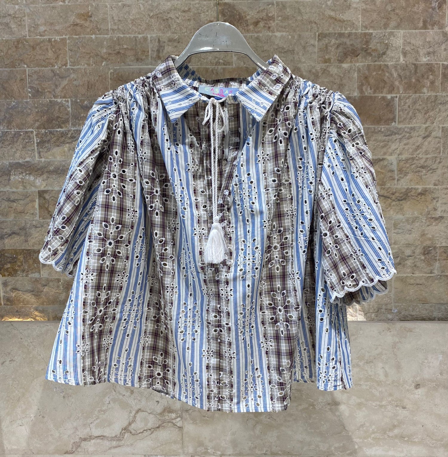 Nickita/Aude Eyelet Embroidery Top and Pants بلوزة وبنطال مطرزان بفتحات معدنية - Brown Loft