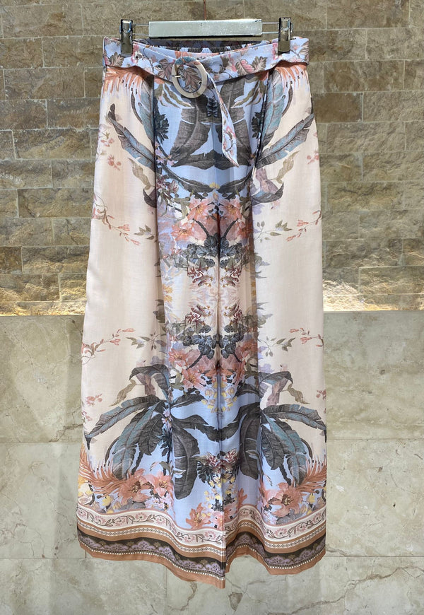 Noemie Floral and Fauna Print Wide Leg Belted Pants بنطال واسع الساقين بحزام مزين بطبعة زهور وحيوانات