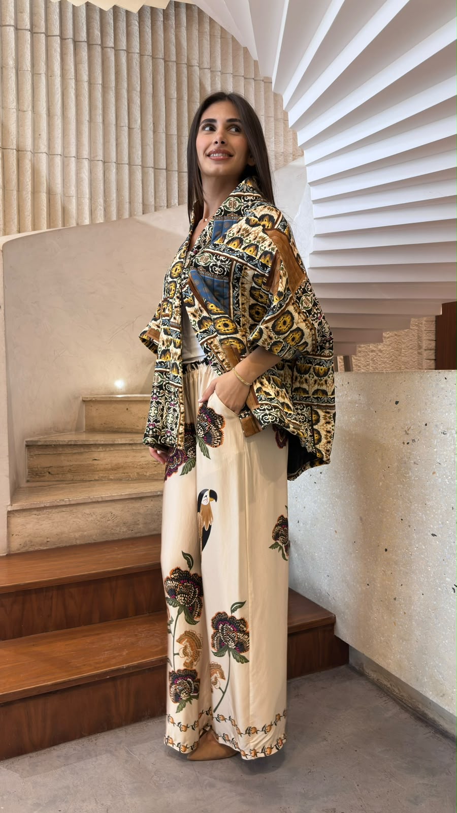 KD9982 Quilted Matelasse Multicolor Printed Cardigan