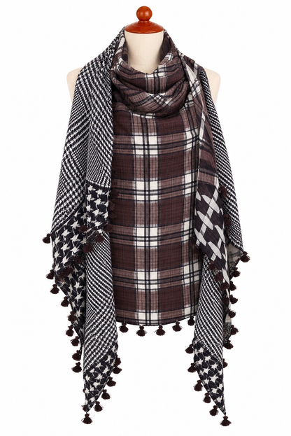 C22790 Big Hound Check Pompom Scarf