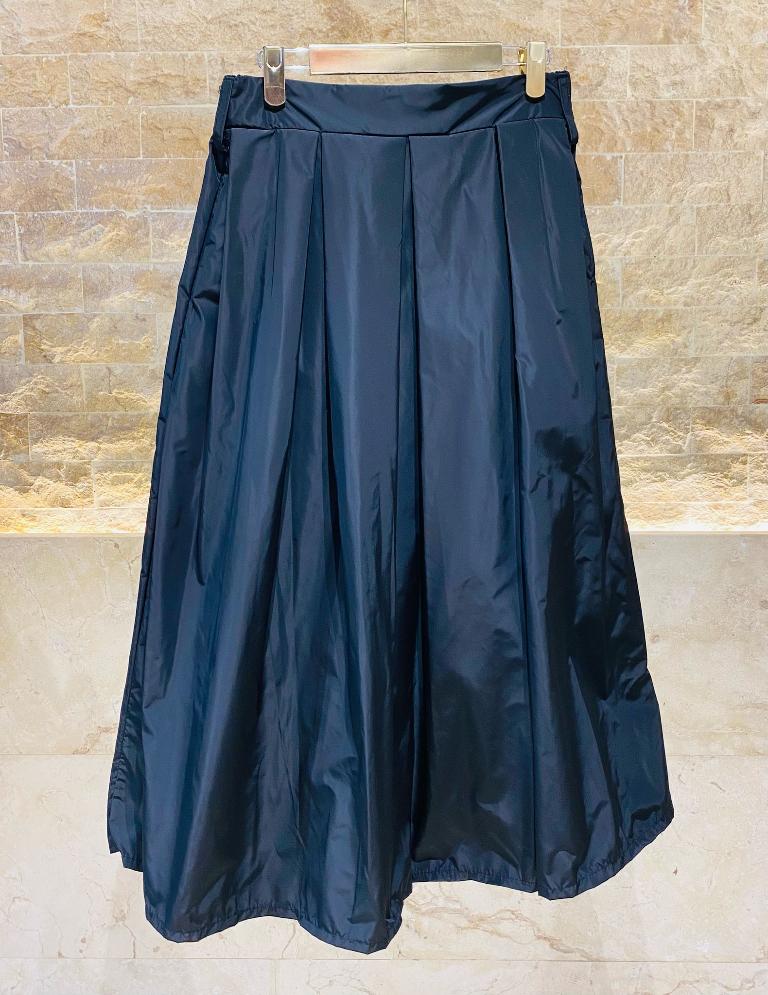 HM4547 Pleated Balloon Waterproof Skirt - Brown Loft