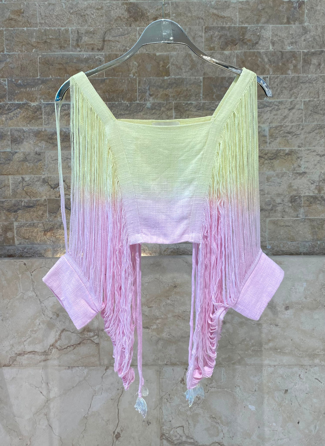 Siraluna Cropped Fringed Top بلوزة قصيرة مزينة بشراشيب