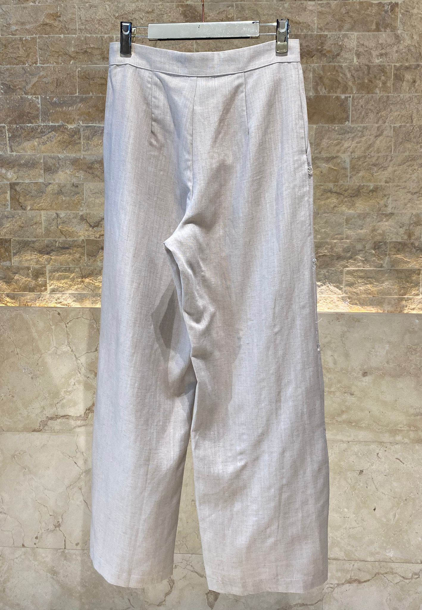 Sola Linen Sequins Pants بنطال من الكتان مزين بالترتر - Brown Loft
