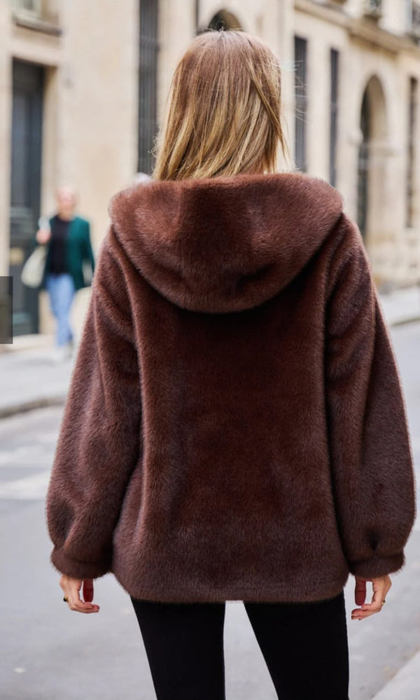 Selena - Faux Fur Hooded Coat معطف بغطاء رأس من الفرو الصناعي