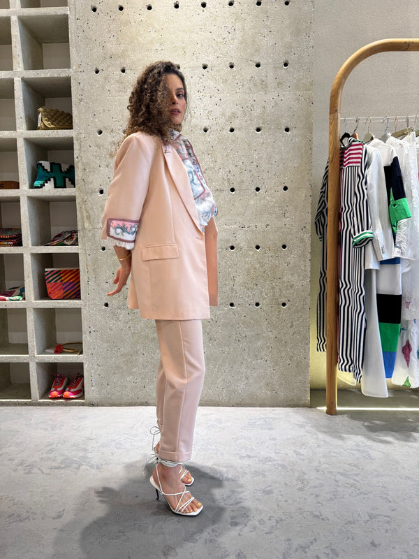Lapel Collared Single Buttoned Jacket