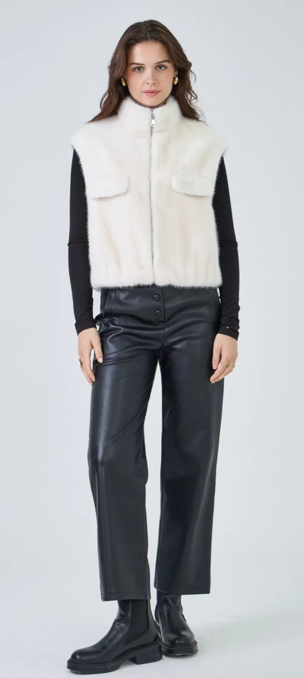 Gaby سترة من الفرو الصناعي بسحاب وياقة عالية