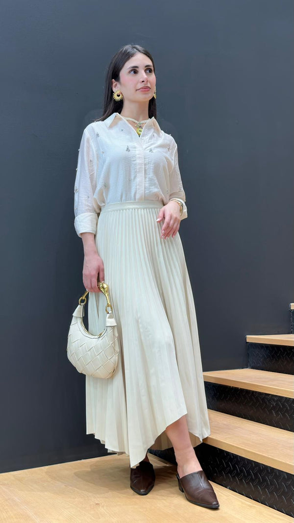 بلوزة واسعة بأزرار على الصدر MS2615019