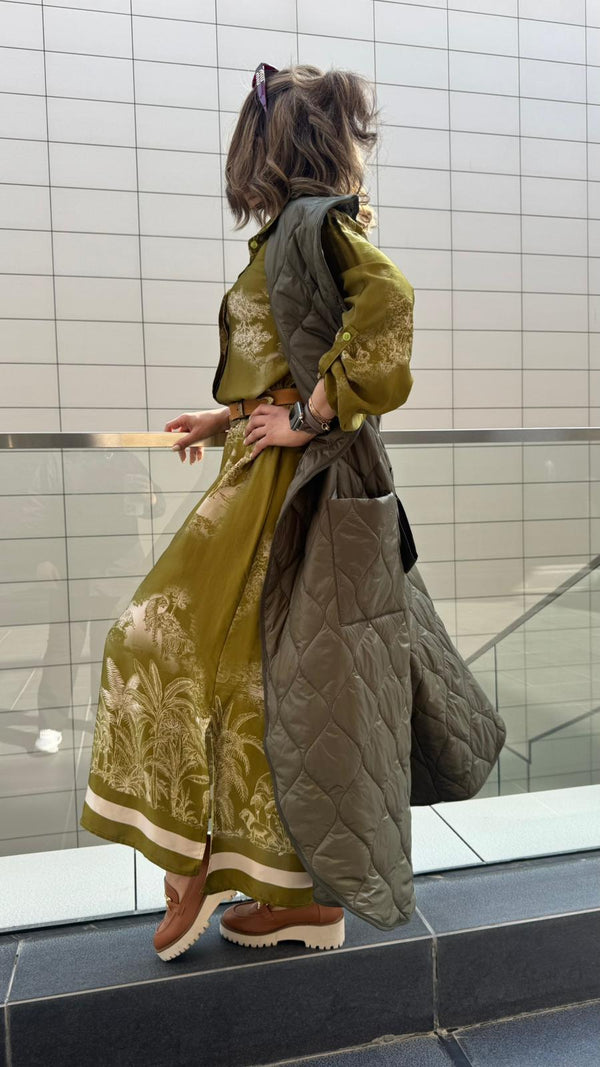 8401.3024 Wide Collared Puffer Vest سترة منتفخة ذات ياقة واسعة