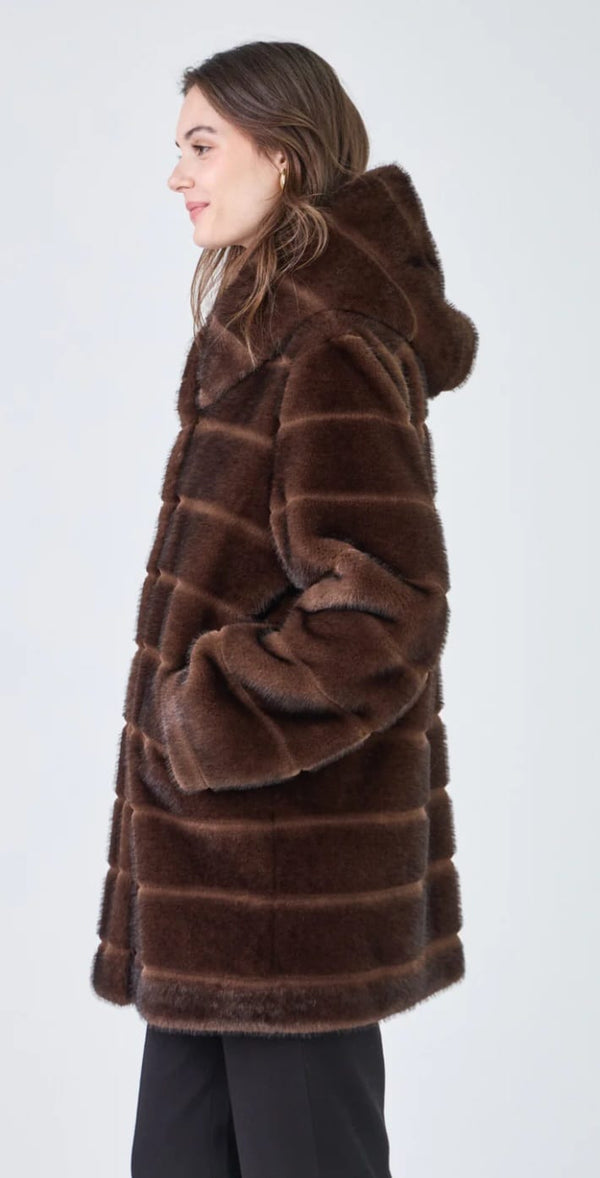 Britany معطف طويل من الفرو الصناعي بغطاء للرأس