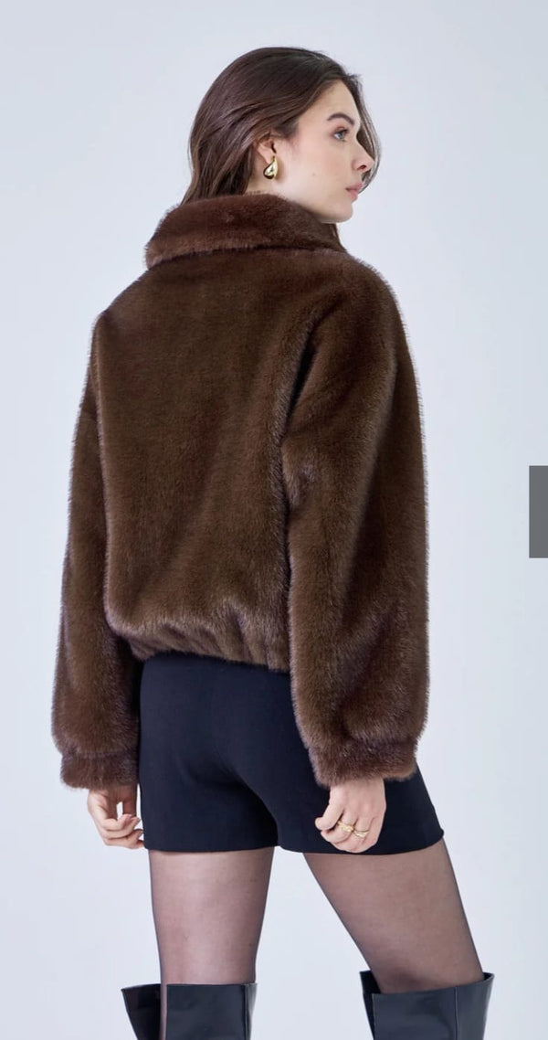 Alba سترة من الفرو الصناعي بسحاب وياقة