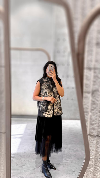Q37516 Asymmetrical Velvet Skirt