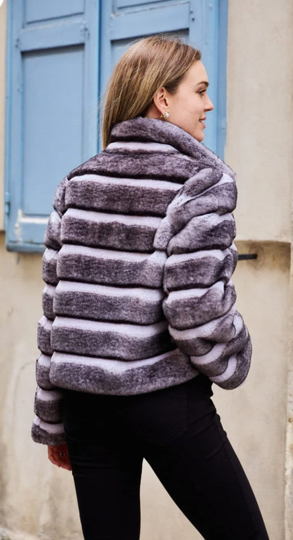 Bianca سترة من الفرو الصناعي على طراز شينشيلا