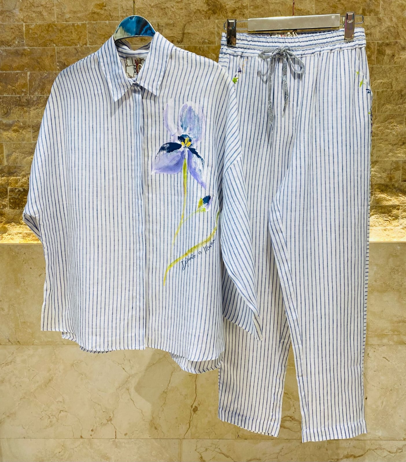 D157/F603 Floral Striped Linen  Shirt and Pants قميص وبنطال من الكتان المخطط بالزهور - Brown Loft