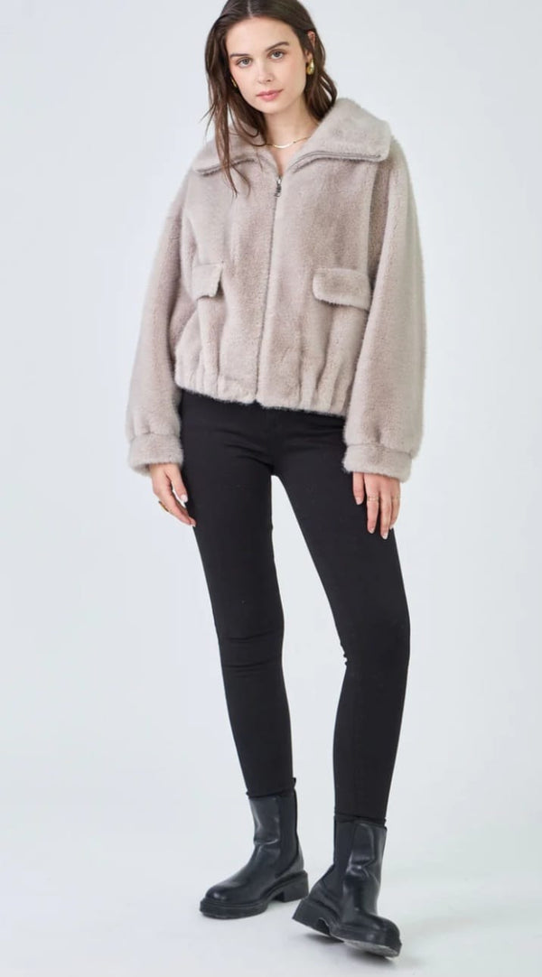 Alba سترة من الفرو الصناعي بسحاب وياقة