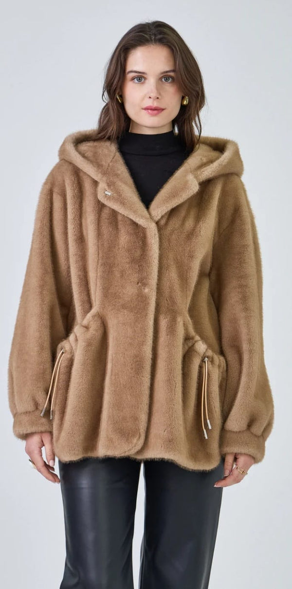 Selena - Faux Fur Hooded Coat معطف بغطاء رأس من الفرو الصناعي