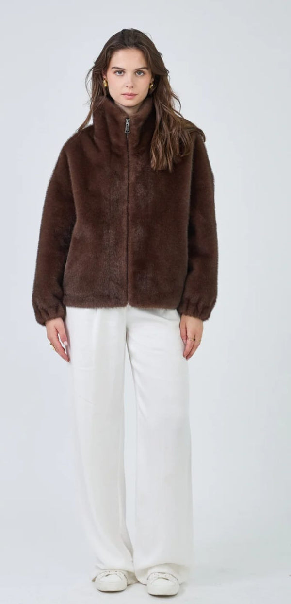 Melia سترة من الفرو الصناعي بسحاب وياقة عالية