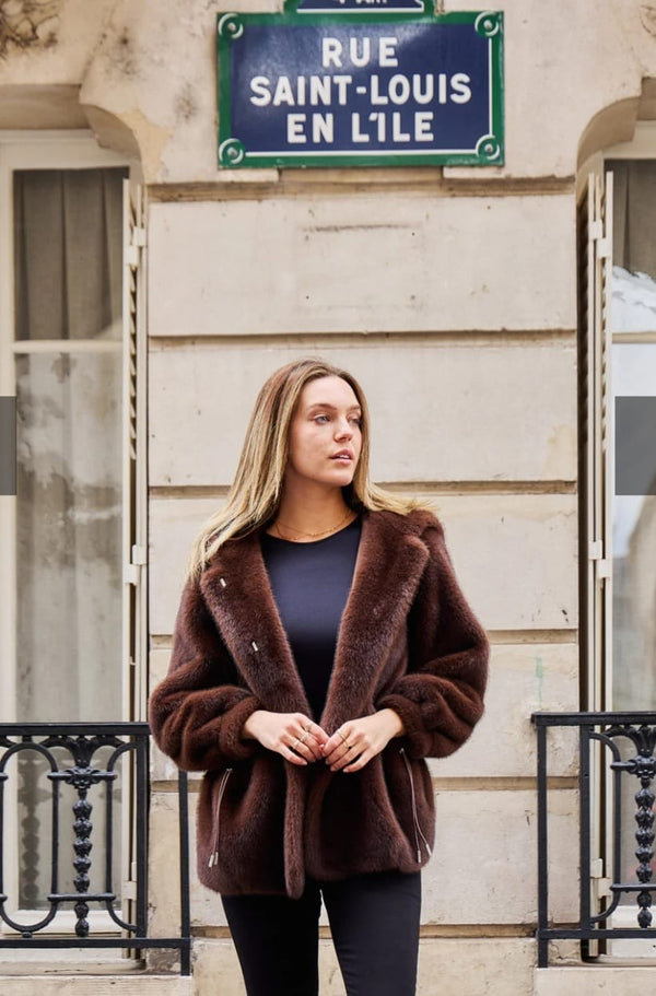 Selena - Faux Fur Hooded Coat معطف بغطاء رأس من الفرو الصناعي