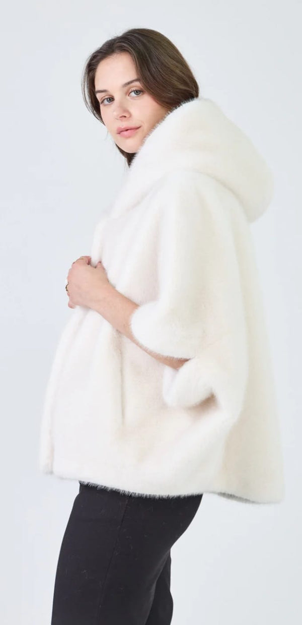 Leonie سترة من الفرو الصناعي بغطاء للرأس