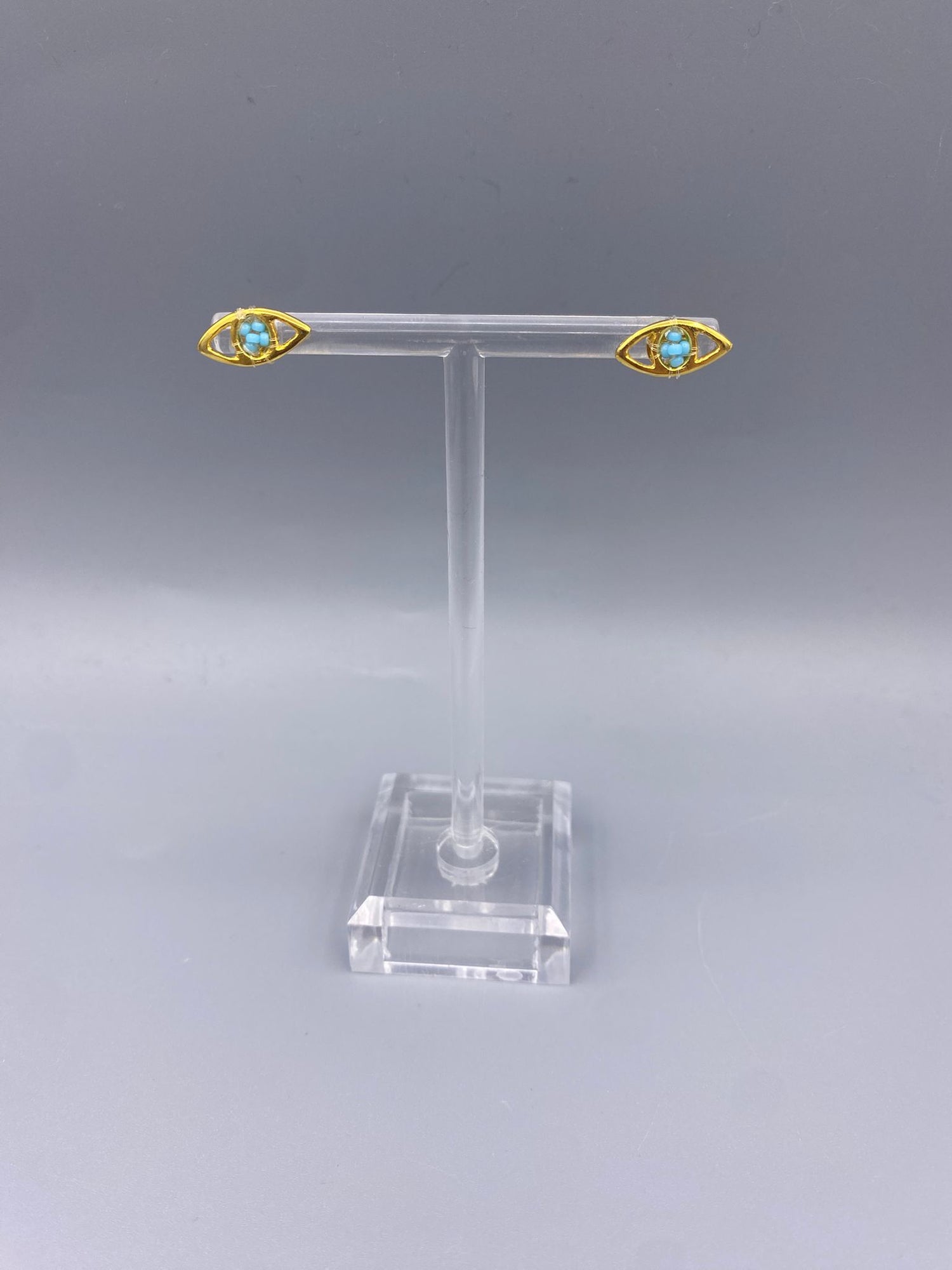 Vista E-11176 Small Eye Shape Earring