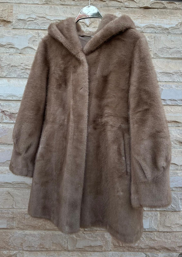 Lisa معطف طويل من الفرو الصناعي بغطاء للرأس