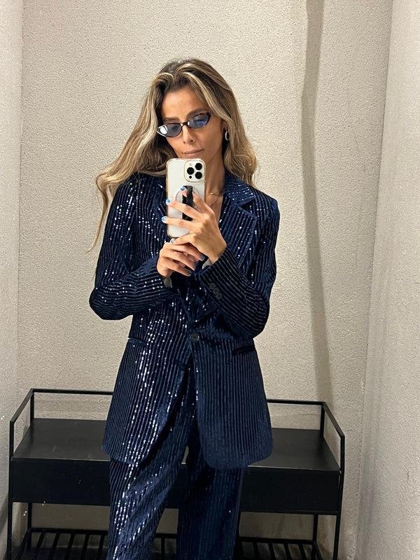 32636/32642 جاكيت مخملي مزين بالترتر وبنطلون مخملي مزين بالترتر بساق مستقيمة