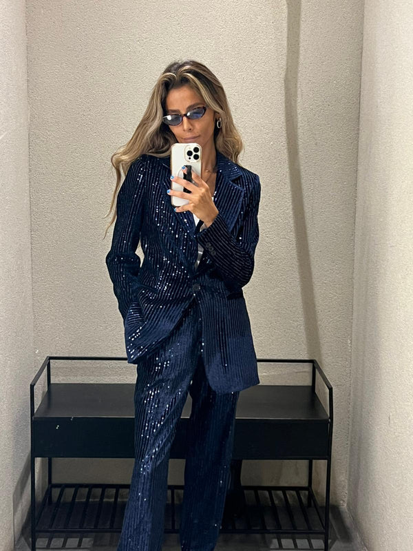 32636/32642 جاكيت مخملي مزين بالترتر وبنطلون مخملي مزين بالترتر بساق مستقيمة