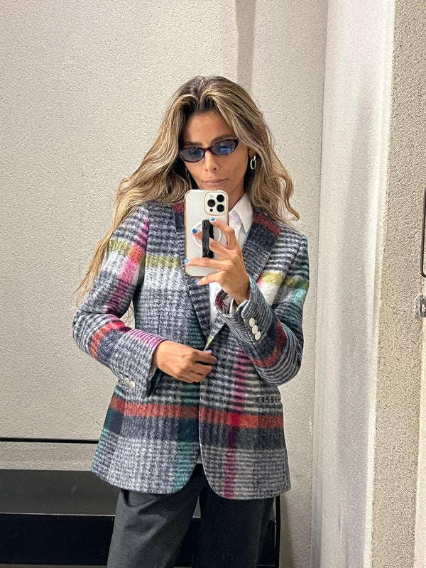 32792  Structured Cut Checkered Jacket سترة منقوشة بقصّة مهيكلة