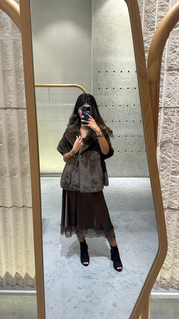 Jackie سترة كبيرة الحجم من الفرو الصناعي