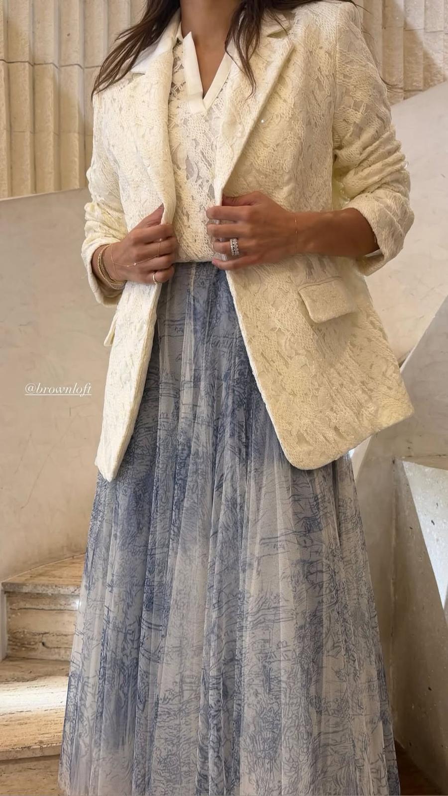 08202-1 Long Tulle Skirt تنورة تول طويلة بطبعة تجريدية
