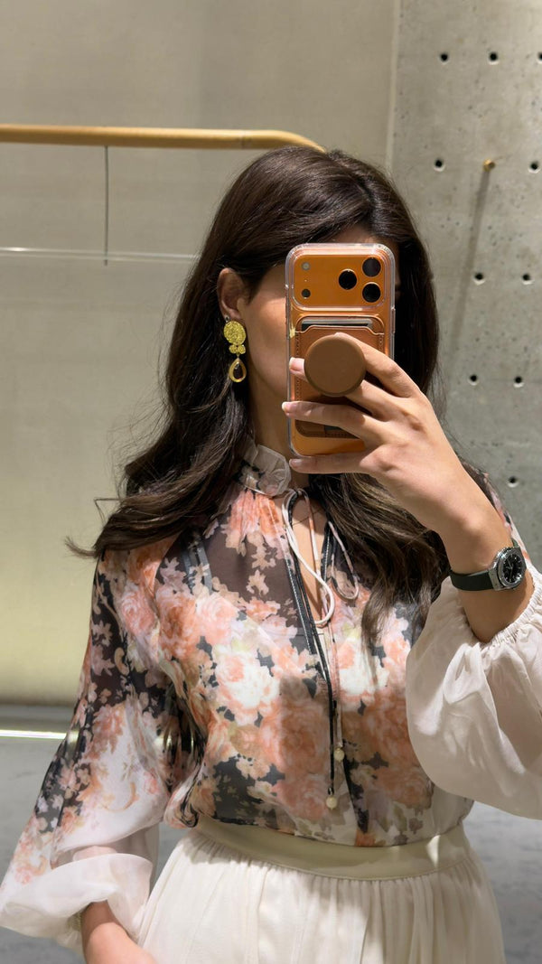 Misty Floral Print Sheer Top بلوزة شفافة بنقشة الأزهار
