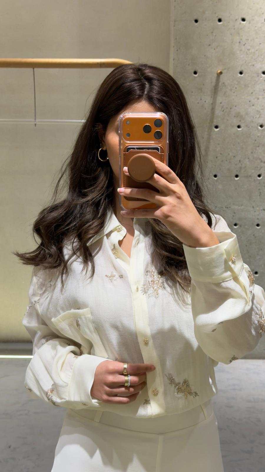 Layla Floral Embroidery Beads Oversized Shirt قميص واسع مطرز بالخرز والزهور - Brown Loft