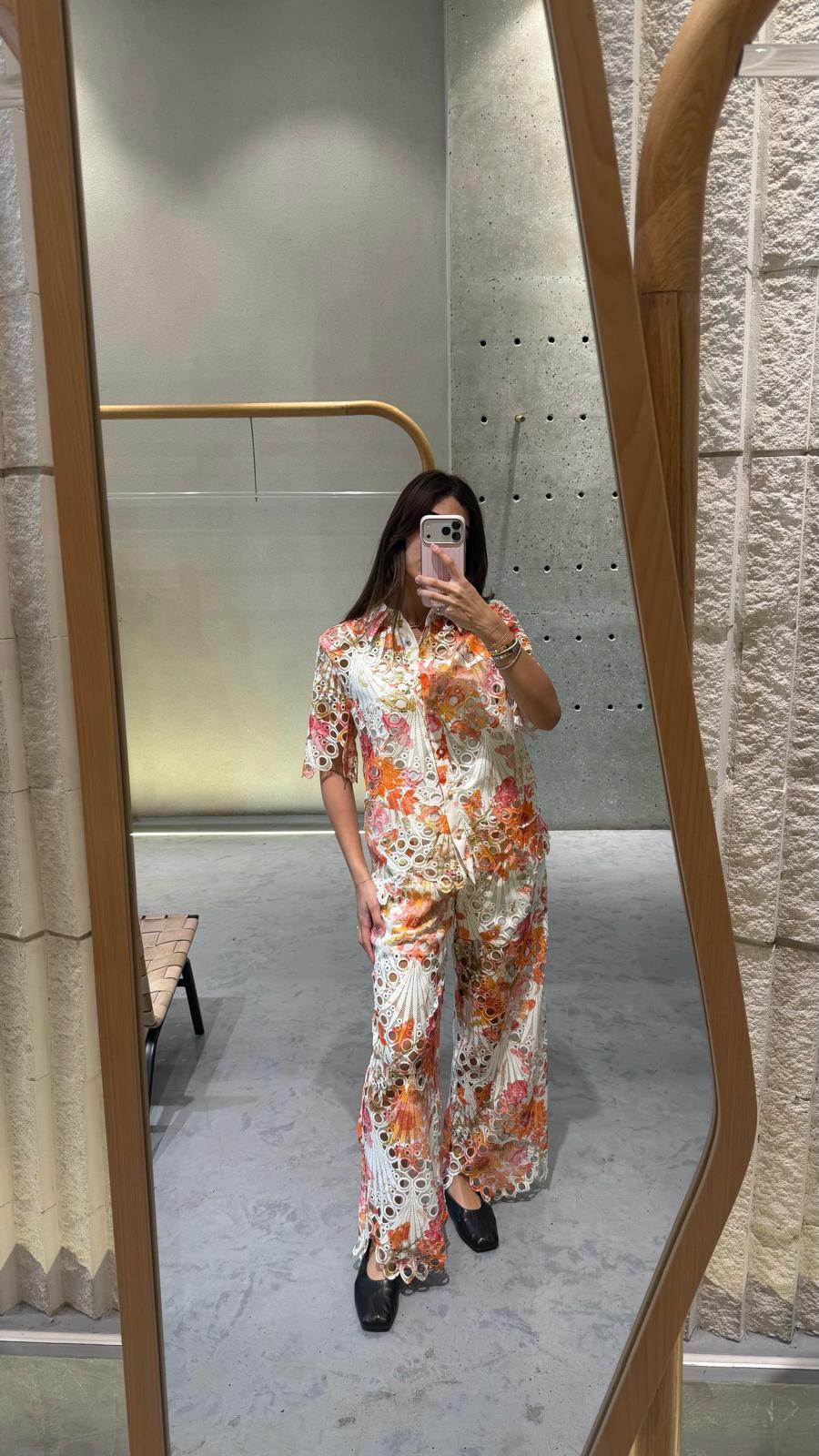 Audrey/Selma Embroidery Lace Shirt and Pants قميص وسروال من الدانتيل المطرز - Brown Loft