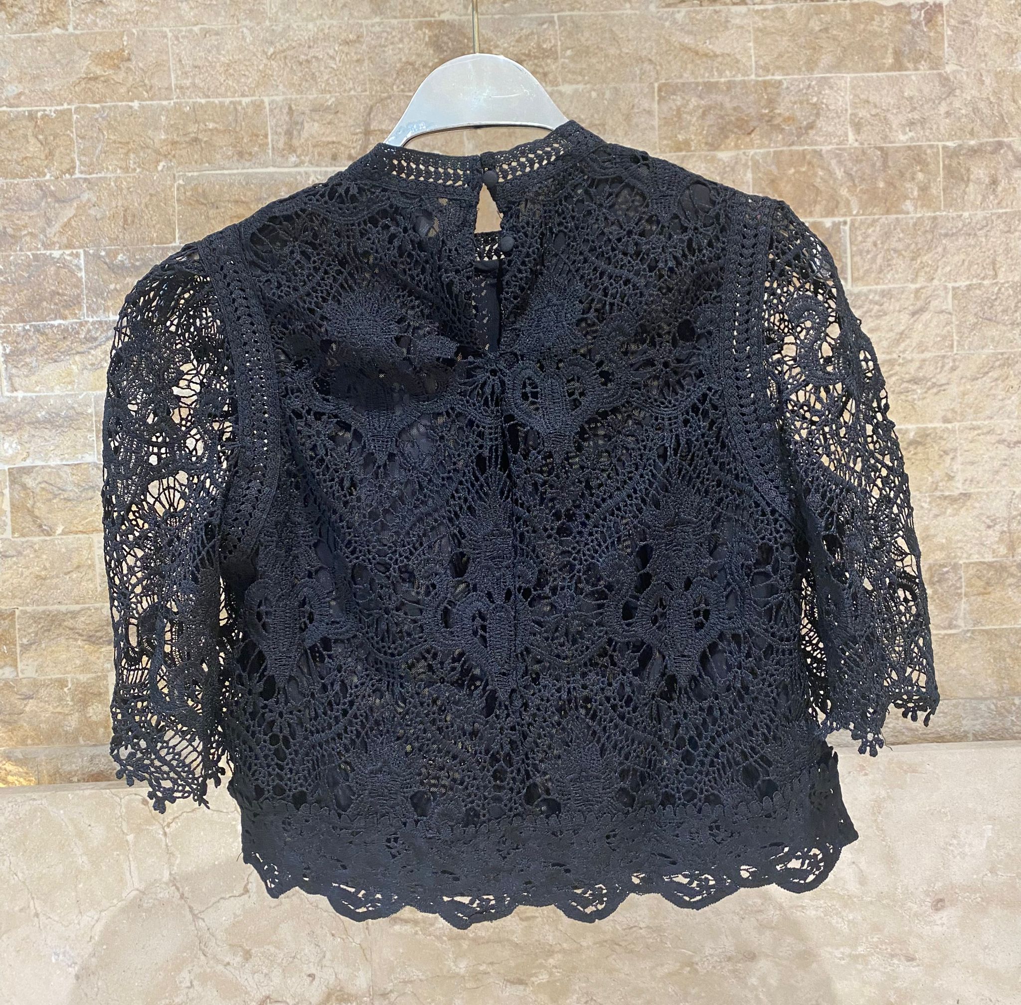 Cropped Floral Lace Top 80973
