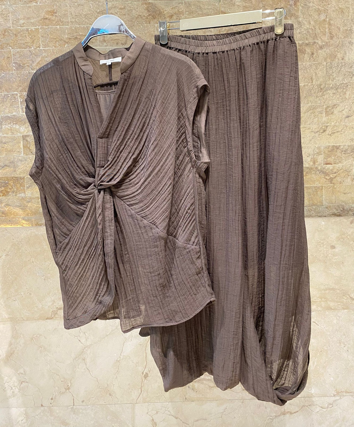Crinkled Texture Sleeveless Top and Skirt Set 26S-1019/7020 - Brown Loft