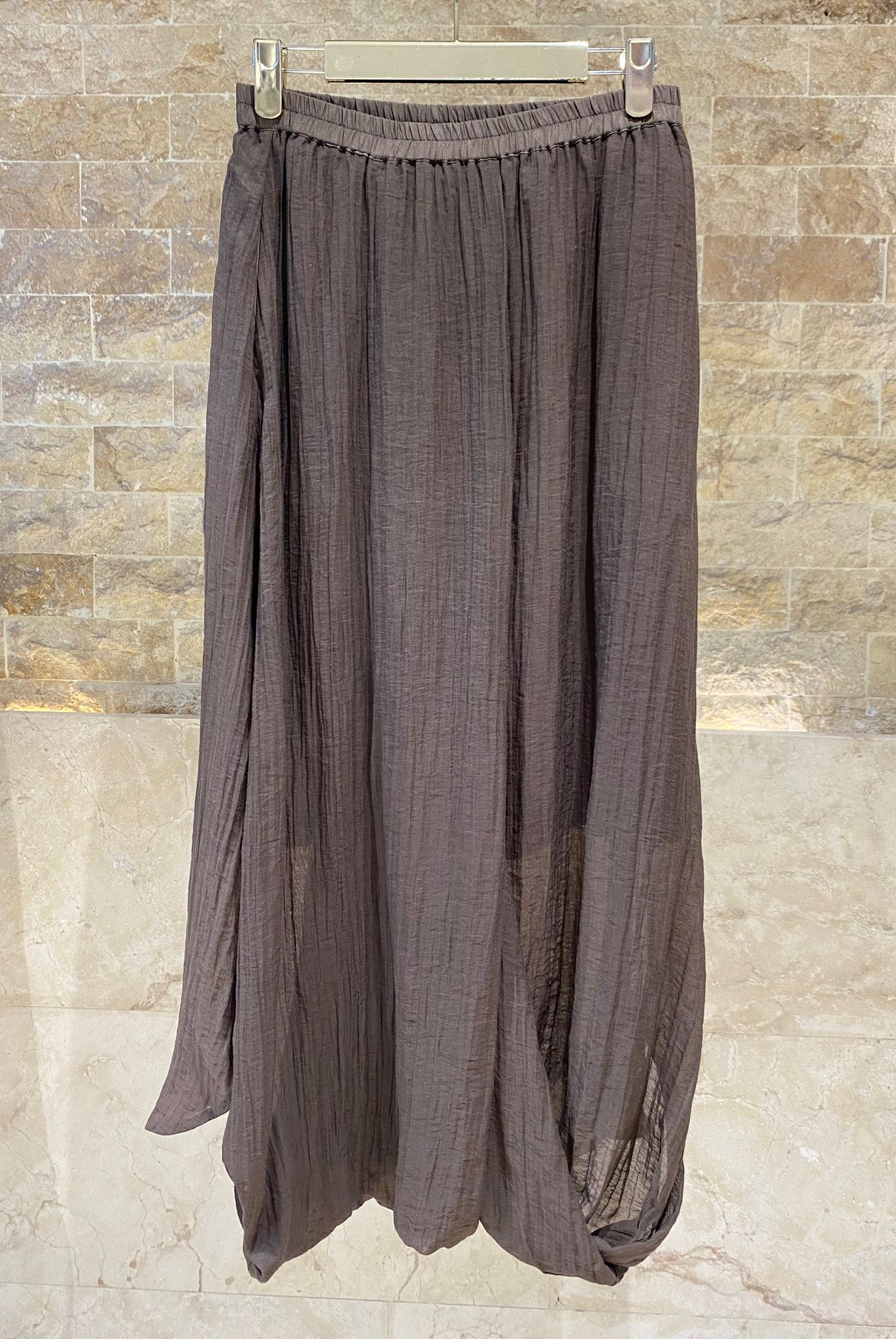 Crinkled Texture Sleeveless Top and Skirt Set 26S-1019/7020 - Brown Loft