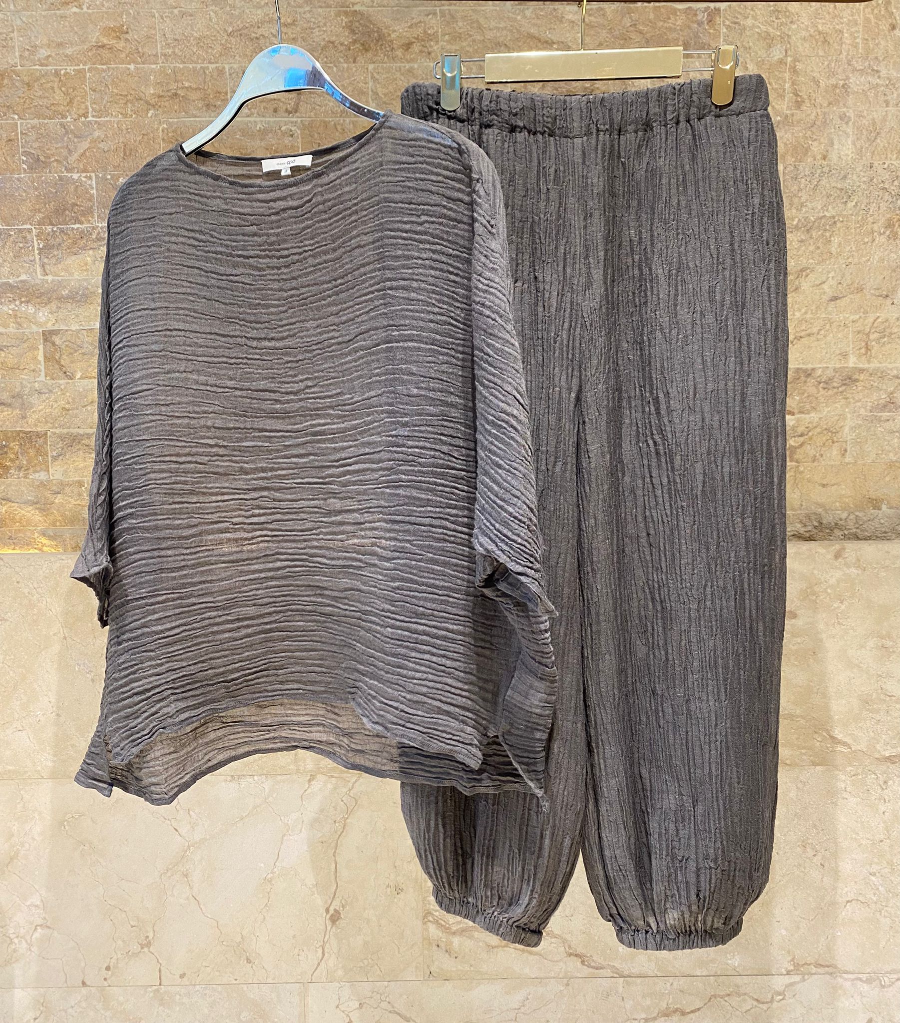 26S-1099 Crinkled Sheer Boxy Top and Pants - Brown Loft